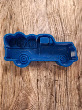 Truck w/Eggs - Used Freshie Mold